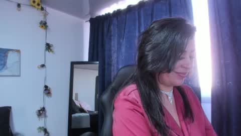 Dakotaagray online show from 27, 4, 2026