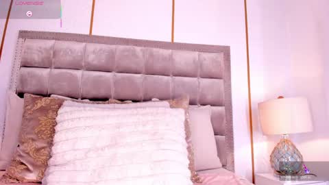    online show from 23, 4, 2026