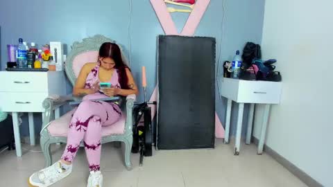  dakotha      online show from 8, 3, 2025