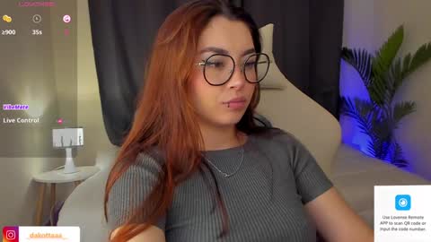 dakottaa__ online show from 6, 2, 2025