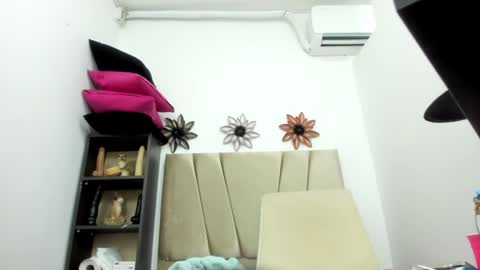  Ren  online show from 14, 9, 2025