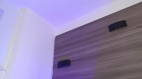         online show from 4, 3, 2026