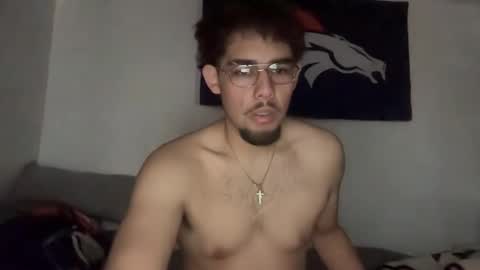 Snapshot of damiam_xj chatting on 13, 11, 2025 damiam xj online show from 13, 11, 2025