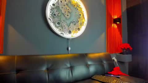 Damian Oliver online show from 28, 12, 2024