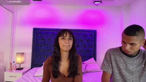 Snapshot of damian_and_roxanne chatting on 3, 6, 2026 DAMIAN AND ROXANNE. online show from 3, 6, 2026