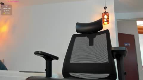 D A M I A N online show from 17, 9, 2025