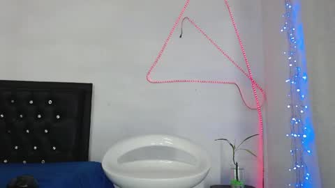 Snapshot of damian_hart_24cm chatting on 7, 5, 2026 damian_hart_24cm online show from 7, 5, 2026