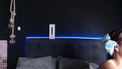 Snapshot of damian_n_lissa chatting on 7, 3, 2025 damian_n_lissa online show from 7, 3, 2025