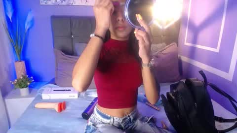 Snapshot of damian_n_lissa chatting on 3, 10, 2025 damian_n_lissa online show from 3, 10, 2025