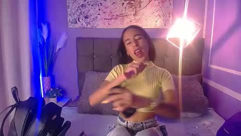 Snapshot of damian_n_lissa chatting on 20, 10, 2025 damian_n_lissa online show from 20, 10, 2025