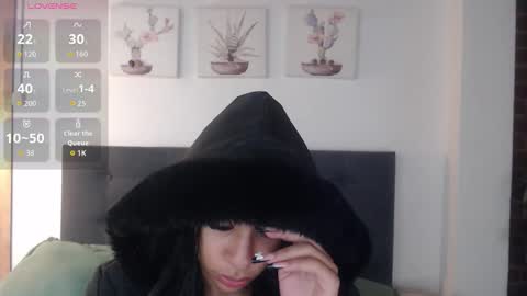 Snapshot of damian_n_lissa chatting on 22, 12, 2025 damian_n_lissa online show from 22, 12, 2025