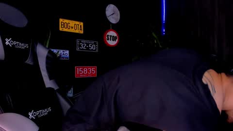 Snapshot of damiancox chatting on 10, 3, 2025 Daamiancox online show from 10, 3, 2025