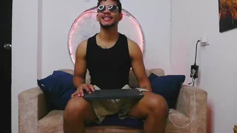 Snapshot of damiann_rees chatting on 22, 6, 2026 instagram damiannreed. online show from 22, 6, 2026