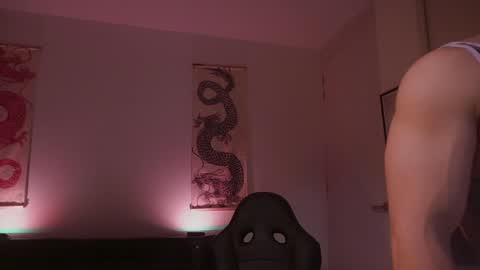 Snapshot of damianow chatting on 12, 12, 2024 insta damn8 -------- online show from 12, 12, 2024