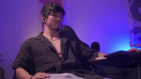 Snapshot of damianow chatting on 9, 3, 2025 insta damn8 -------- online show from 9, 3, 2025