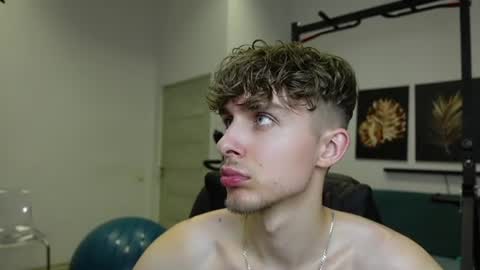 DAMIEN DALLAS online show from 1, 7, 2026
