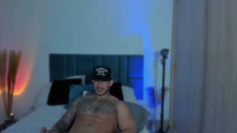 Snapshot of dammianmilleroficial chatting on 10, 7, 2026 INSTAGRAM DAMMIANMILLEROFICIAL online show from 10, 7, 2026
