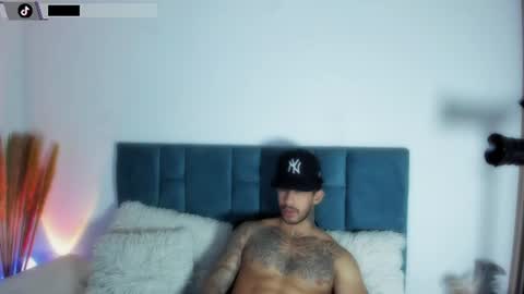 Snapshot of dammianmilleroficial chatting on 21, 7, 2026 INSTAGRAM DAMMIANMILLEROFICIAL online show from 21, 7, 2026