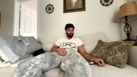 Snapshot of damnimhandsome25 chatting on 13, 1, 2025 Clyde online show from 13, 1, 2025