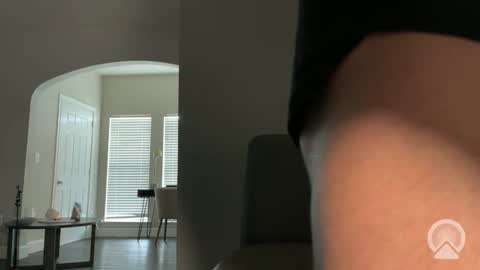 Clyde online show from 10, 3, 2026