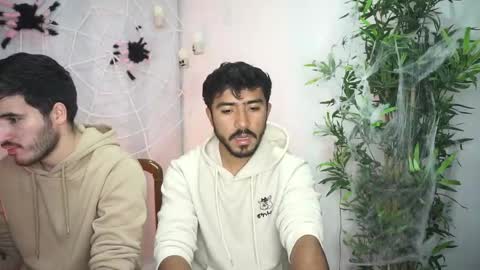 damon_frost online show from 17, 10, 2025