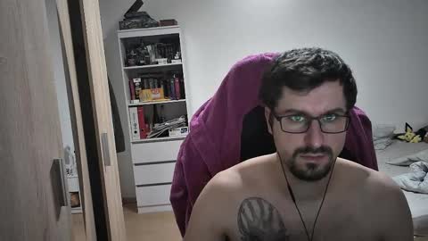 King Dan online show from 15, 2, 2025