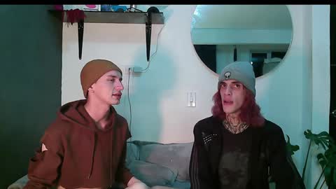 Snapshot of dan_yagami chatting on 8, 2, 2025 Dan and Noah online show from 8, 2, 2025