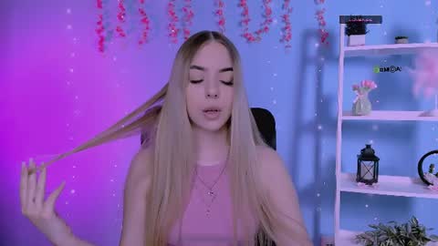 dana_cute1_ online show from 15, 6, 2026