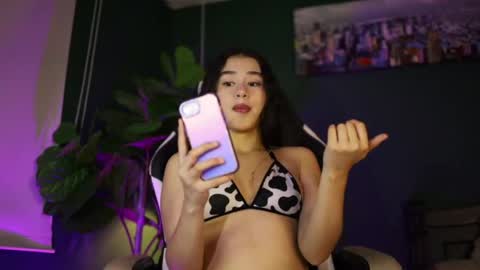 Snapshot of danaa_rousee_ chatting on 6, 6, 2026 Dana Rouse online show from 6, 6, 2026