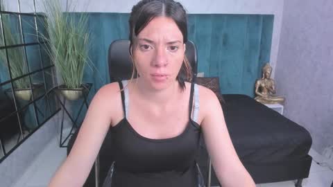 Danaa Rey online show from 14, 1, 2026