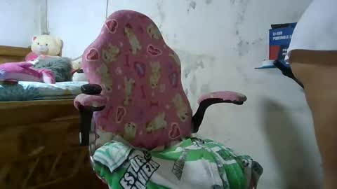 danae01 online show from 19, 4, 2026