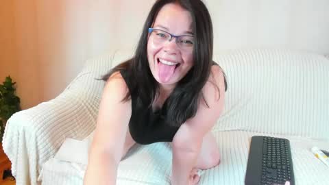 danajhonson online show from 25, 4, 2026