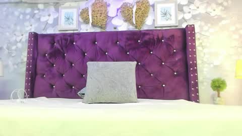 Daniela online show from 4, 3, 2026