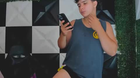 dani_cumboy online show from 4, 10, 2025