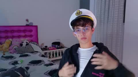 Snapshot of dani_dancer chatting on 4, 3, 2026 Dani Dancer online show from 4, 3, 2026