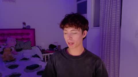 Snapshot of dani_dancer chatting on 8, 3, 2026 Dani Dancer online show from 8, 3, 2026