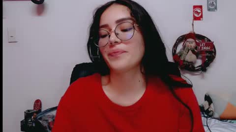 Snapshot of dani_jocelyn chatting on 4, 12, 2024 dani y jocelyn online show from 4, 12, 2024