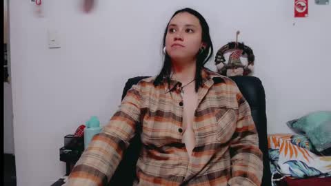 Snapshot of dani_jocelyn chatting on 5, 12, 2024 dani y jocelyn online show from 5, 12, 2024