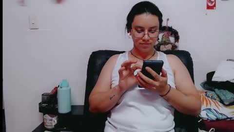 Snapshot of dani_jocelyn chatting on 6, 12, 2024 dani y jocelyn online show from 6, 12, 2024