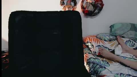 Snapshot of dani_jocelyn chatting on 19, 12, 2024 dani y jocelyn online show from 19, 12, 2024