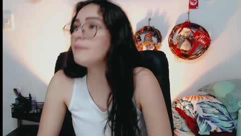 Snapshot of dani_jocelyn chatting on 20, 12, 2024 dani y jocelyn online show from 20, 12, 2024