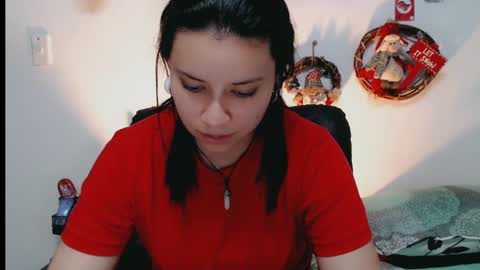Snapshot of dani_jocelyn chatting on 27, 12, 2024 dani y jocelyn online show from 27, 12, 2024