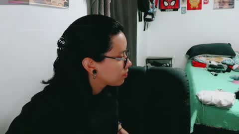 Snapshot of dani_jocelyn chatting on 1, 10, 2025 dani y jocelyn online show from 1, 10, 2025