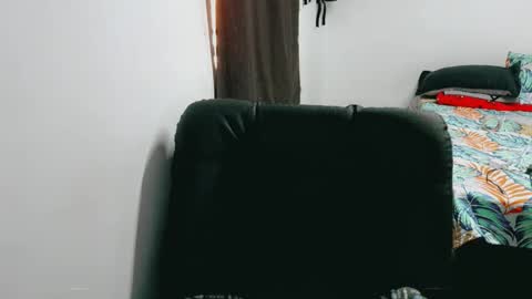 Snapshot of dani_jocelyn chatting on 10, 11, 2025 dani y jocelyn online show from 10, 11, 2025