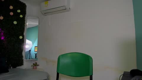 Snapshot of dani_lue chatting on 15, 12, 2024 dani_lue online show from 15, 12, 2024