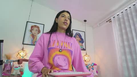   online show from 27, 4, 2026