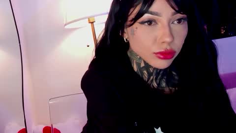 Snapshot of dani_valen chatting on 28, 11, 2025 Dani online show from 28, 11, 2025