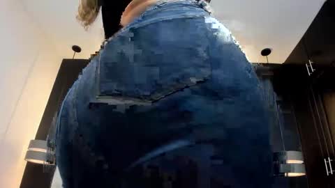 JANE  online show from 21, 4, 2026