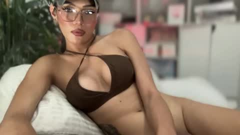 danica_walton online show from 8, 1, 2025