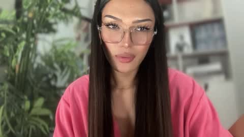 danica_walton online show from 12, 1, 2025